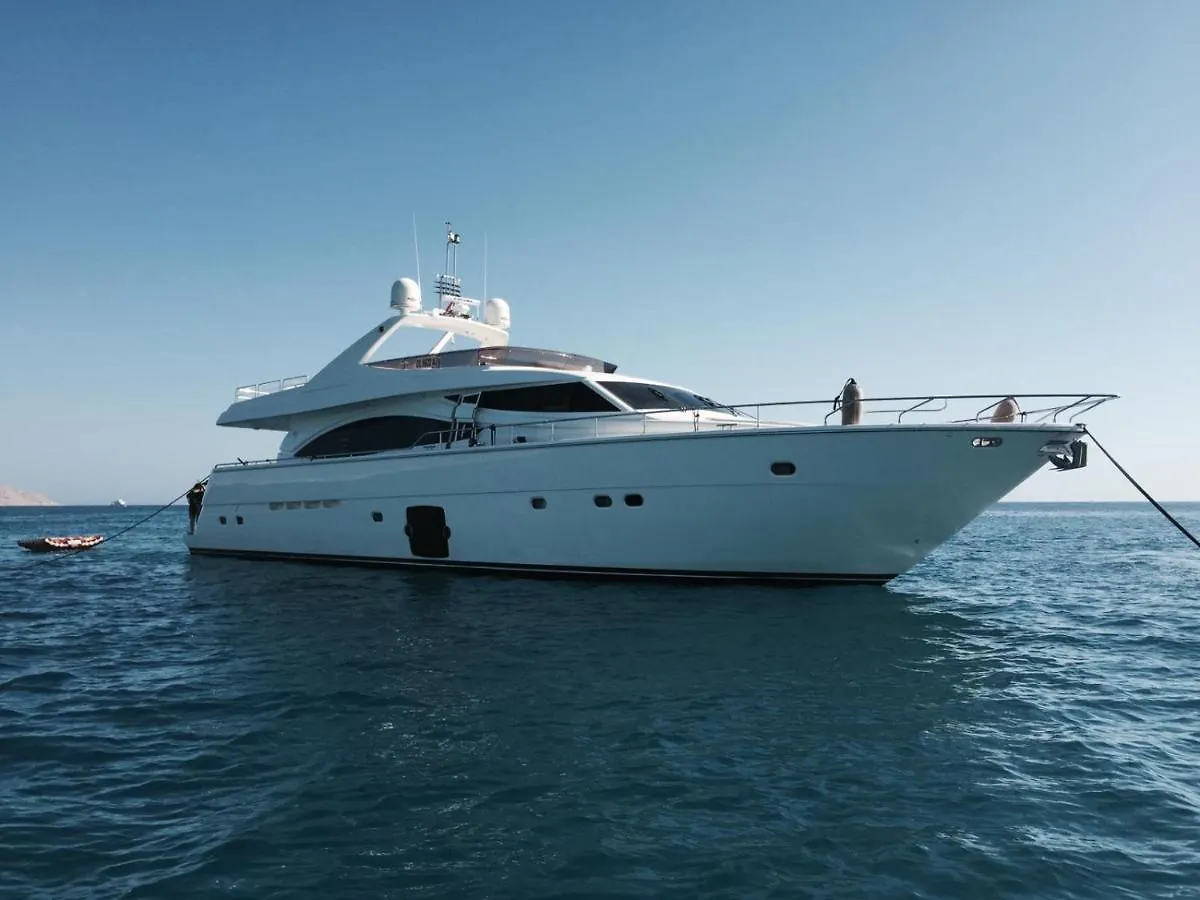 Yacht My Lady Hotel Eilat Botel